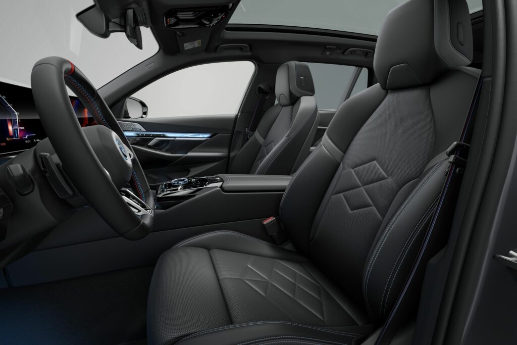 BMW i5 Touring intérieur