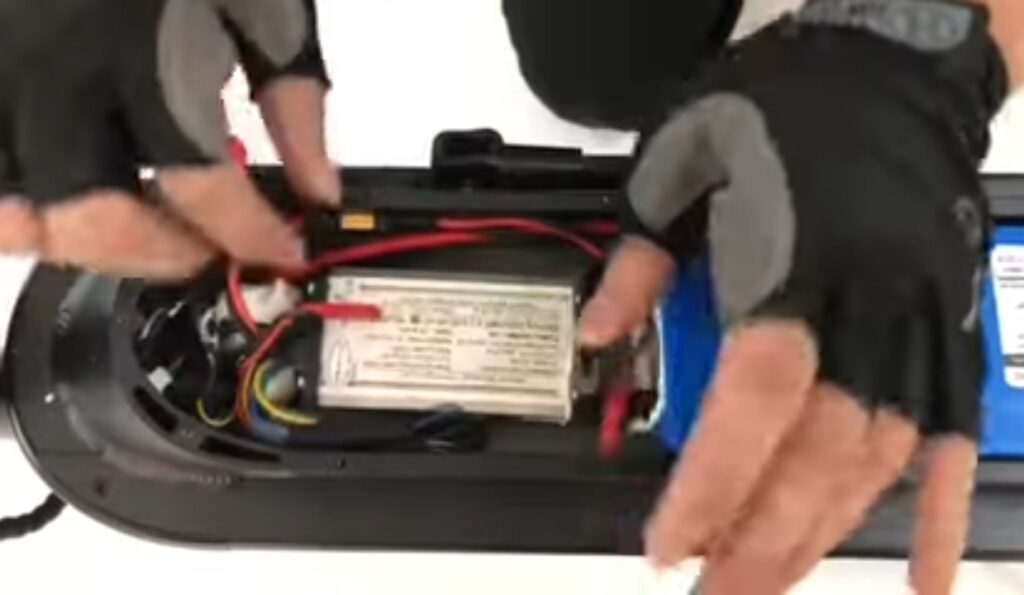 remplacer batterie trottinette électrique