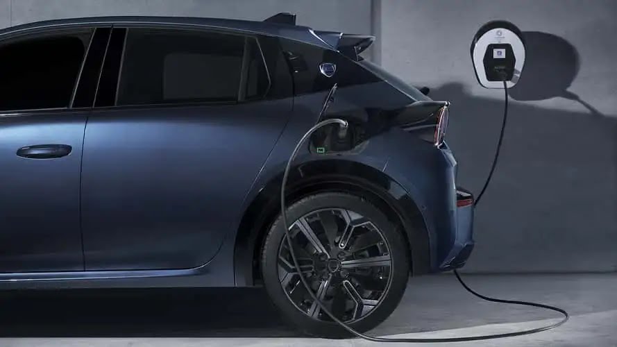 Charge lancia ypsilon 2024