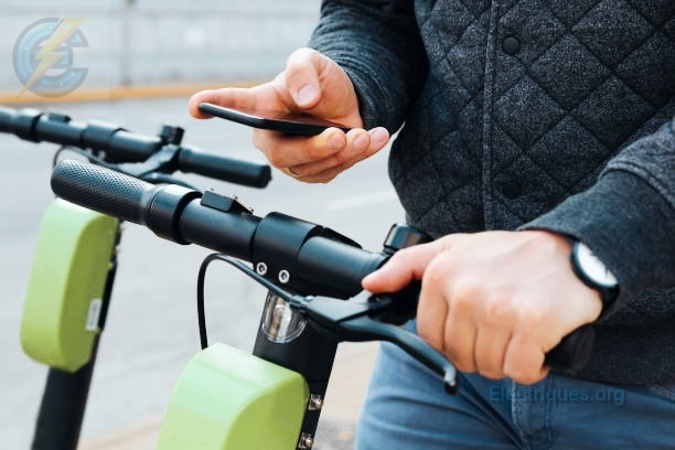 Comment démarrer une trottinette électrique
